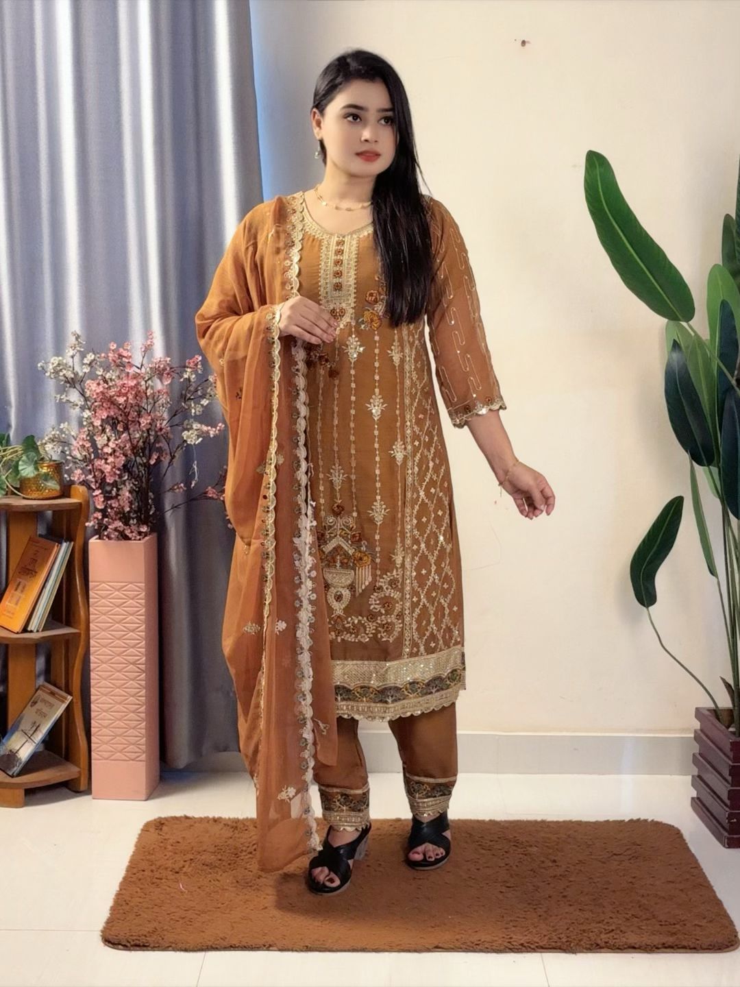 Chiffon Jorjet (Pakistani inspred) - Image 2