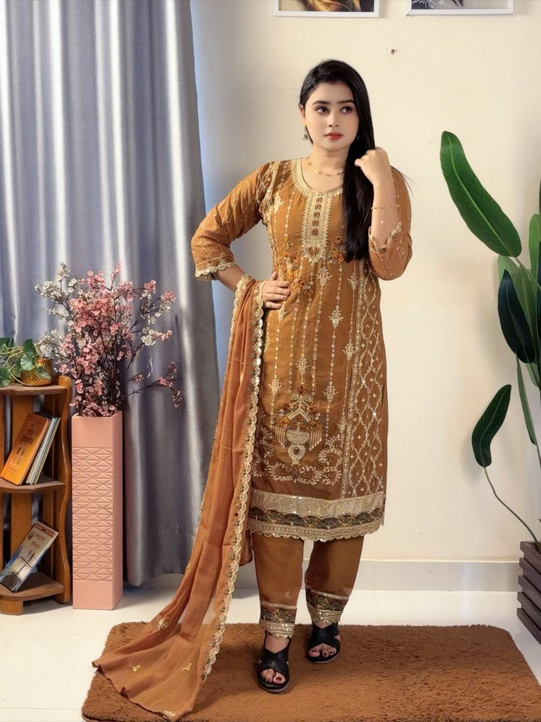 Chiffon Jorjet (Pakistani inspred) - Image 4